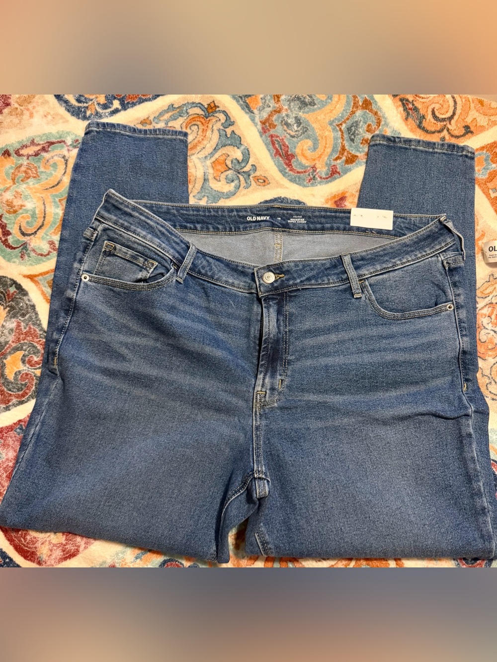 Old Navy Straight-Leg Women’s Jeans in Dark Blue Wash